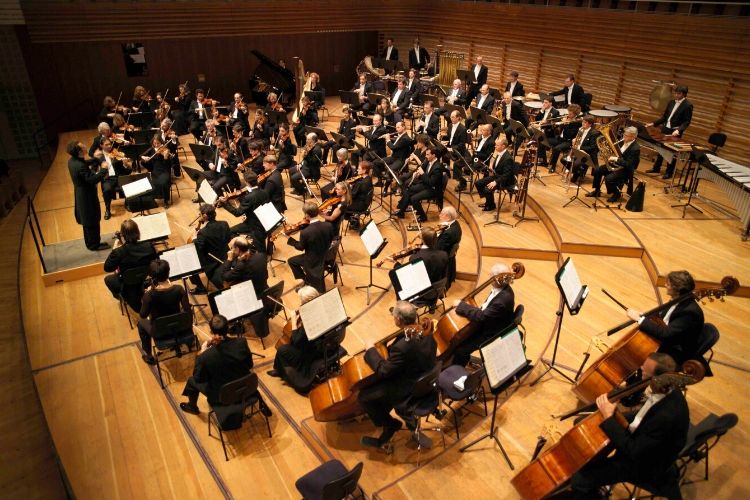 Sabato 15 febbraio 2020, il violino di Gil Shaham e la Luzerner Sinfonieorchester illuminano il Teatro Nuovo Giovanni da Udine